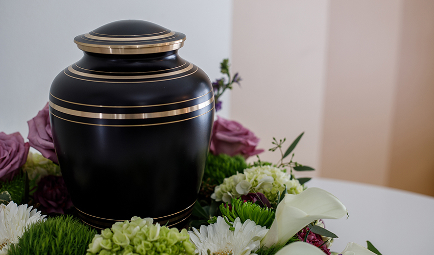 Classic Onyx Brass Urn